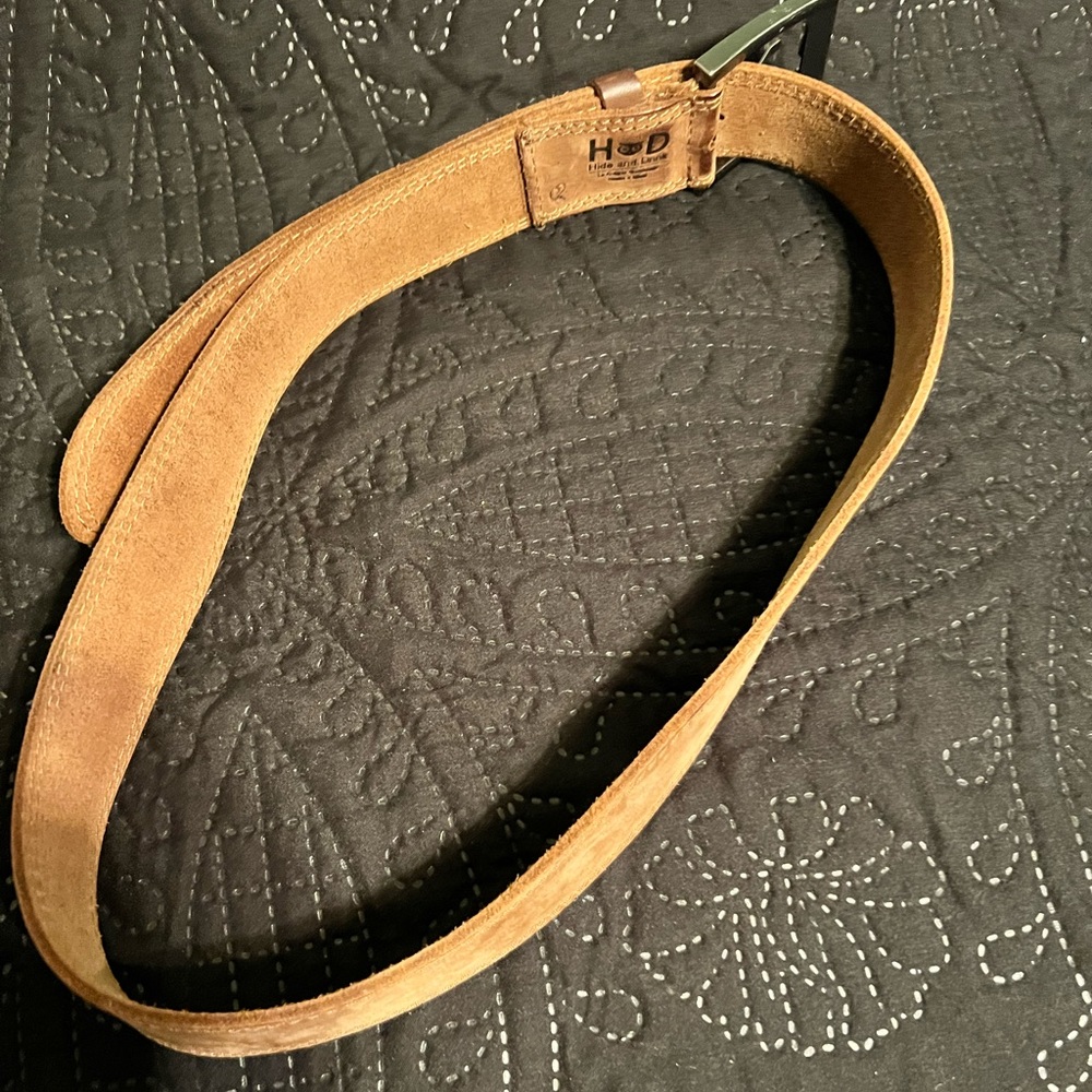 Hide and drink leather belt 41 inches
